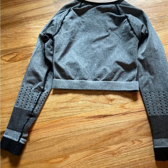 Bombshell Sportswear - Picture 5 of 11